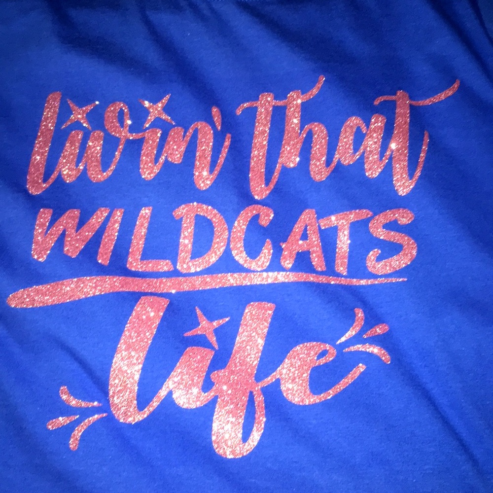 “i’m living that kentucky life” shirt